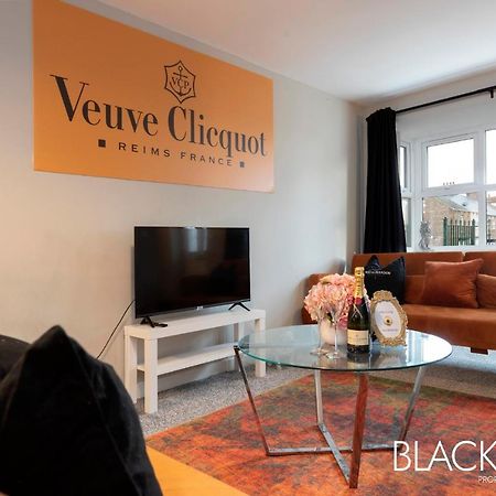 Champagne House - 4 Bed Property Plus 2 Sofa Beds By Bpne Darlington  Exteriér fotografie