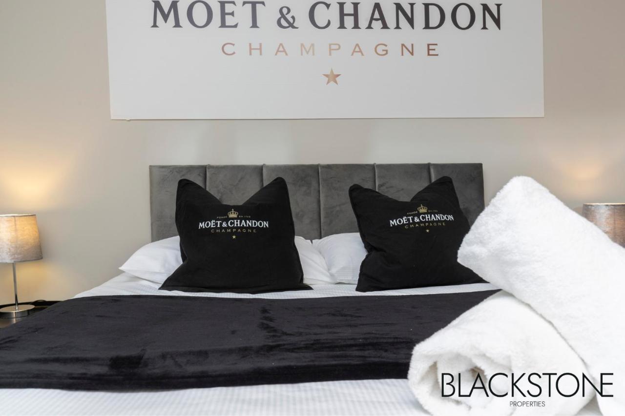 Champagne House - 4 Bed Property Plus 2 Sofa Beds By Bpne Darlington  Exteriér fotografie