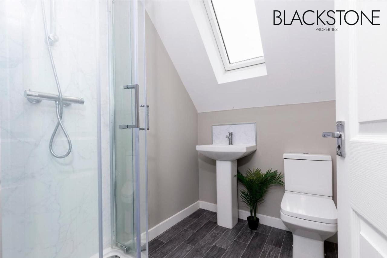 Champagne House - 4 Bed Property Plus 2 Sofa Beds By Bpne Darlington  Exteriér fotografie