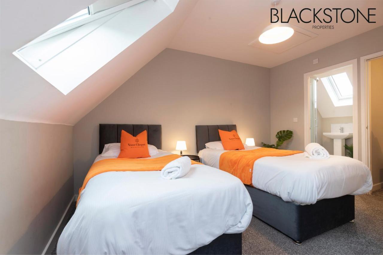Champagne House - 4 Bed Property Plus 2 Sofa Beds By Bpne Darlington  Exteriér fotografie