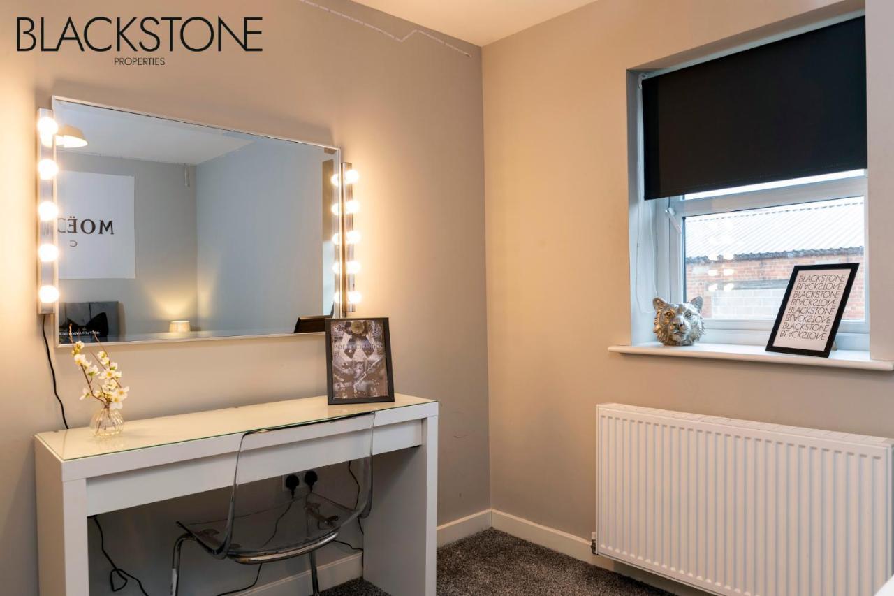 Champagne House - 4 Bed Property Plus 2 Sofa Beds By Bpne Darlington  Exteriér fotografie
