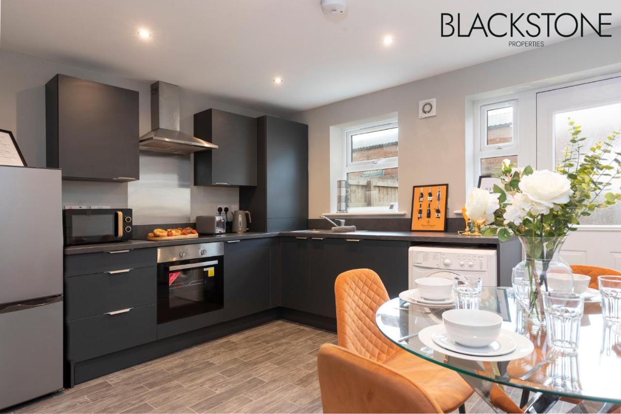 Champagne House - 4 Bed Property Plus 2 Sofa Beds By Bpne Darlington  Exteriér fotografie